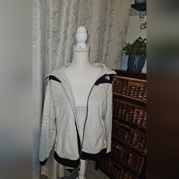 Northface fleece hooded jacket. Black/Cream women's size Large - Picture 5 of 14